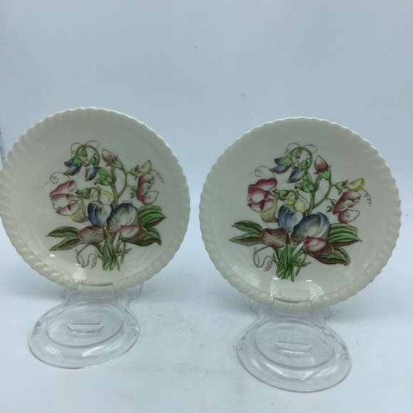 Two Vintage Johnson Brothers Sweet Pea Old Flower Prints Cups and Saucers - Picture 5 of 11